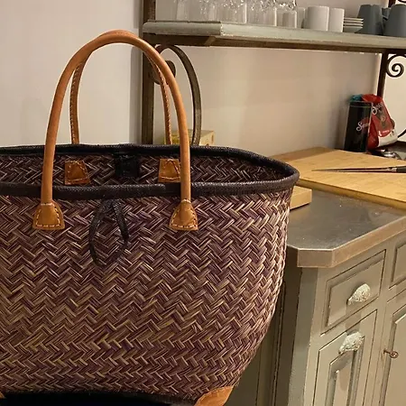 La Marisol Hébergement de vacances LʼIsle-sur-la-Sorgue