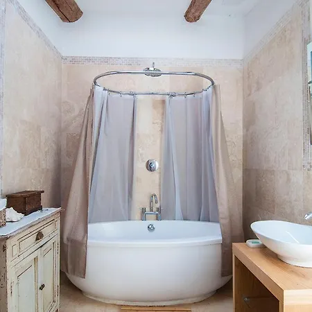 Holiday home La Marisol L'Isle-sur-la-Sorgue
